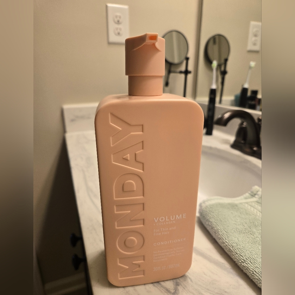 Monday Volume Collagen 30 Fl Oz. Conditioner - Picture 2 of 4